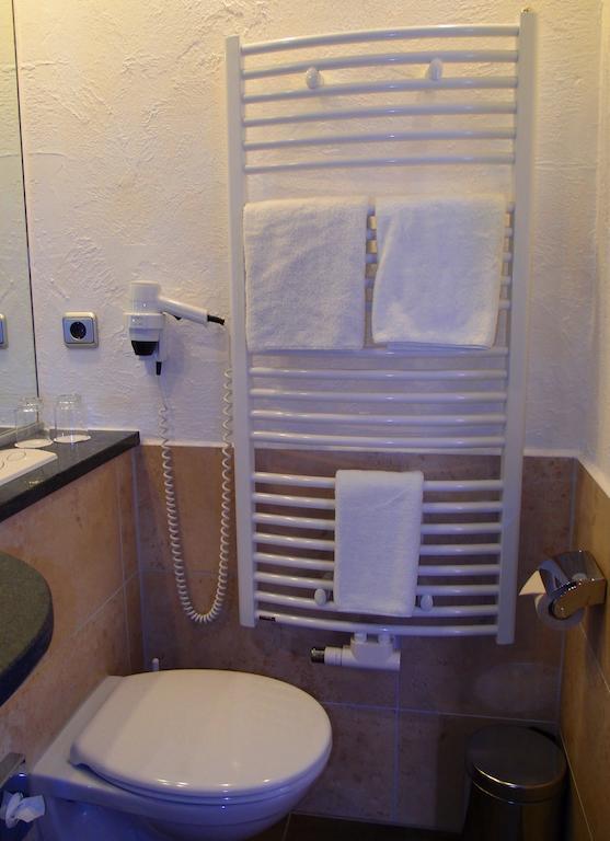 Gaestehaus Am Raeuschenberg Höxter Buitenkant foto